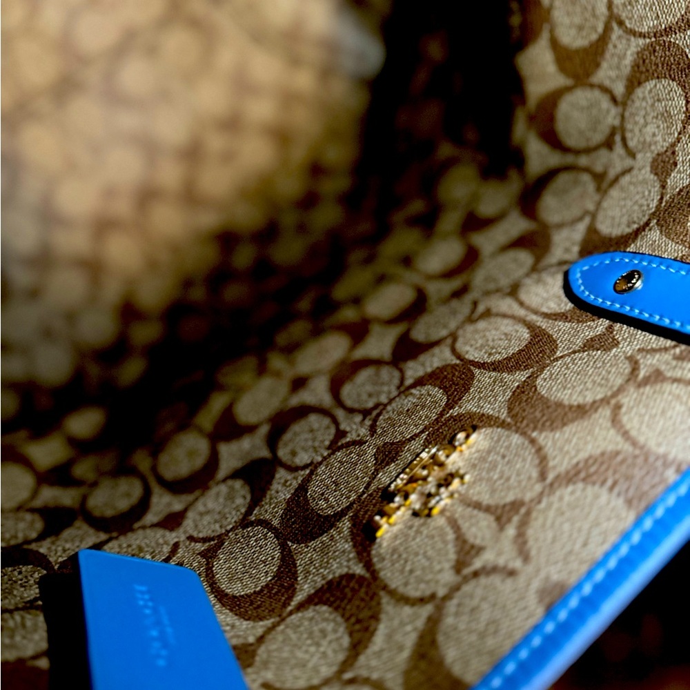 Coach Brown and Blue Signature Bag with Gold Hardware
Reversible
Large tote